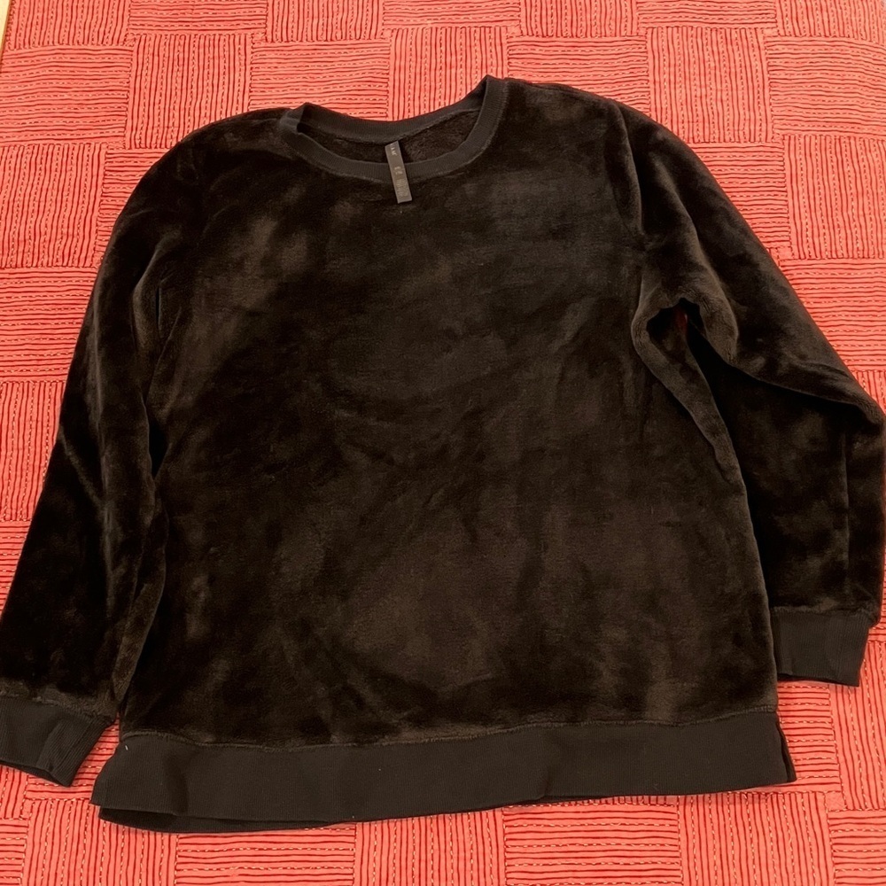 Gaiam Women’s size XXL Crewneck Sweater with Relaxed Fit and Ribbed Hem velvety